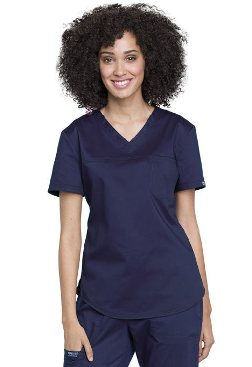 Picture of WW657 - Tuckable V-Neck O.R. Top